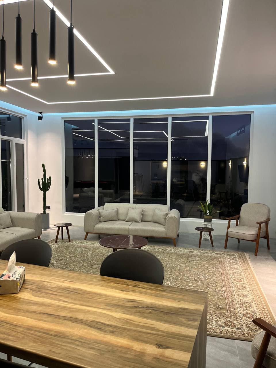 اجاره روزانه ویلا استخردار صدف در رامجین چهارباغ