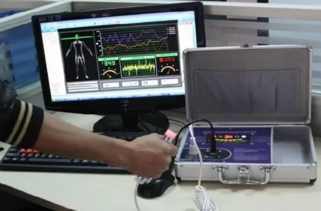 طب سنتی با آنالیز کل بدن با جناب آقای وطن خواه در مشهد