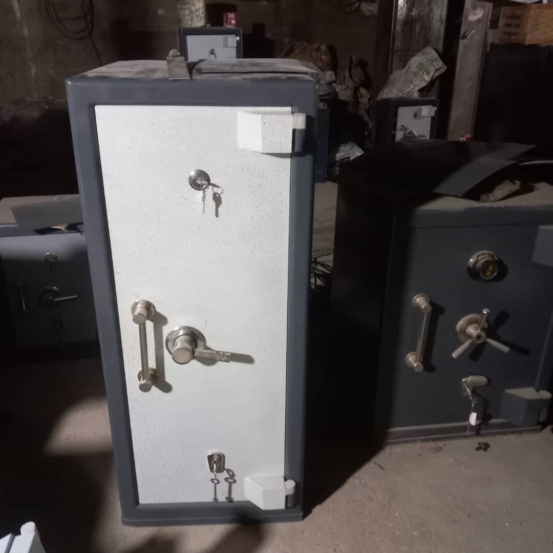 گاوصندوق ایران کاوه نجفیان در رشت