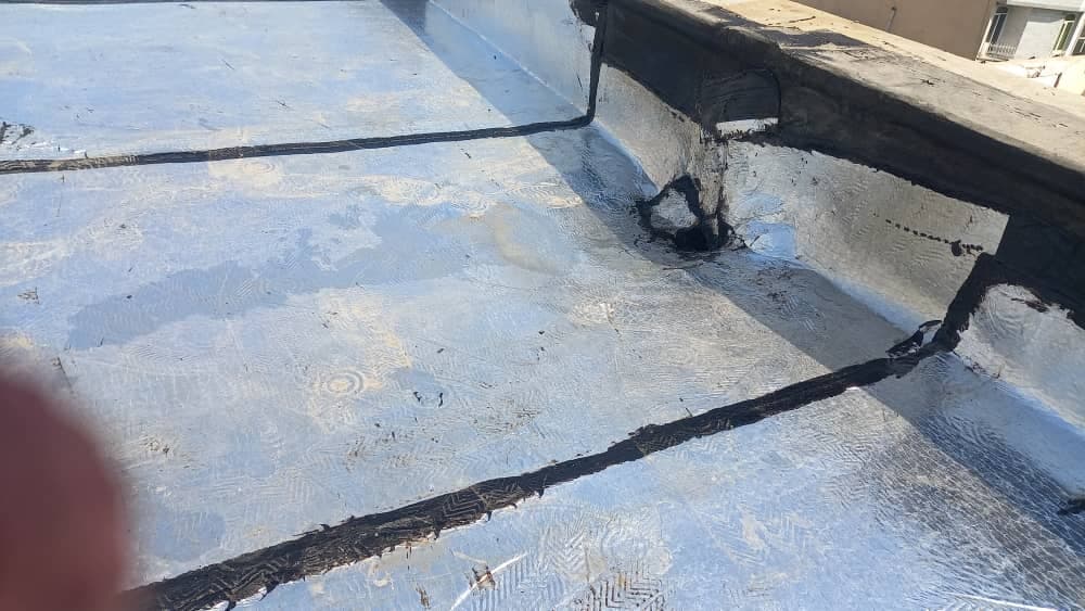 اجرای ایزوگام و قیرگونی تاجیک در ورامین