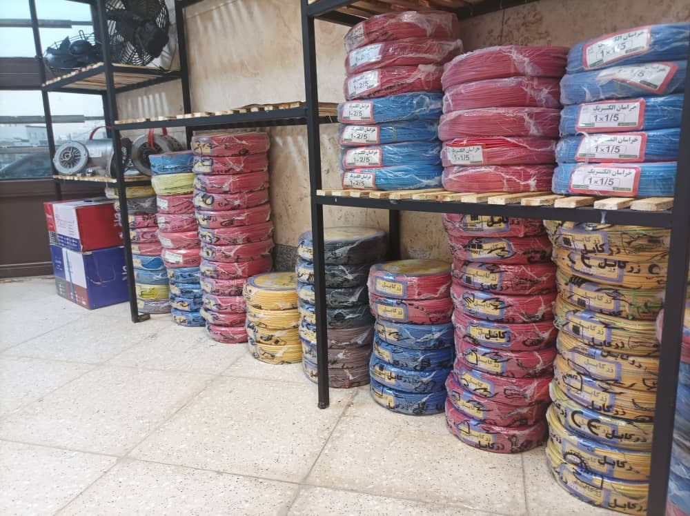 فروش سیم و کابل و تجهیزات برقی نیکان برق در همدان