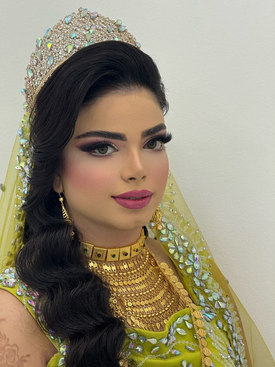 میکاپ آرتیست میترا تیماس در بندرعباس