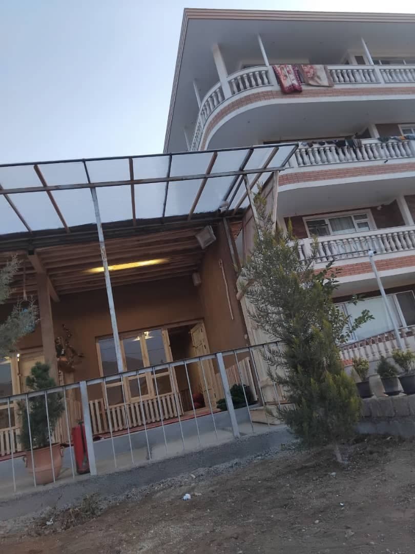 رستوران سنتی کباب ماهی خانواده در سقز