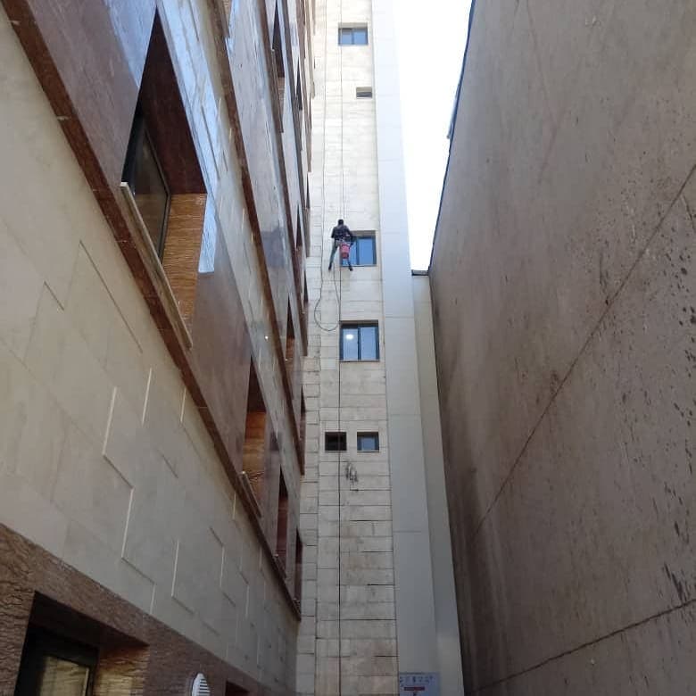 خدمات کار در ارتفاع شرکت سیمرغ بلندای آسیا در شیراز