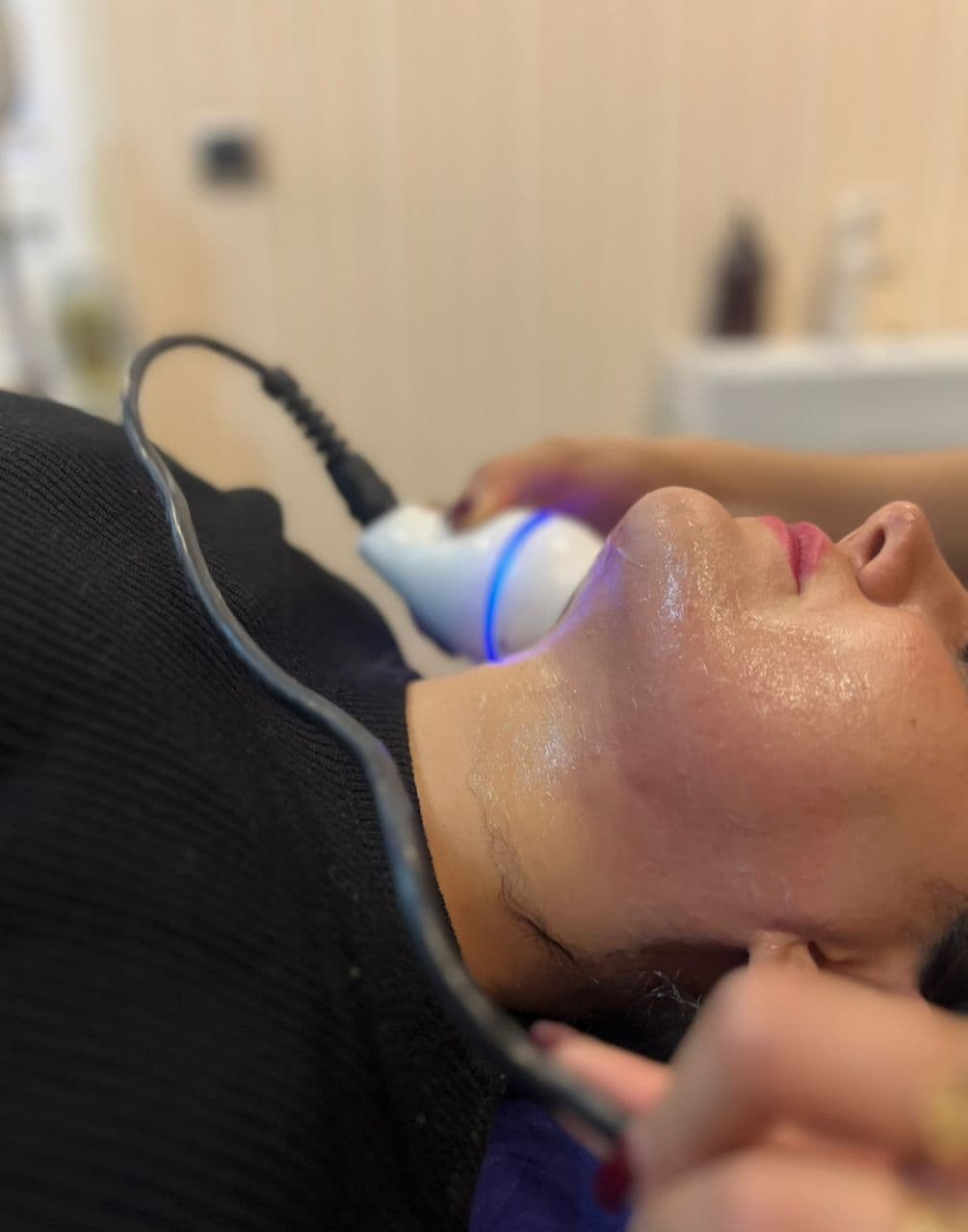 مرکز تخصصی لاغری موضعی دکتر لیلا صلاحی در همدان