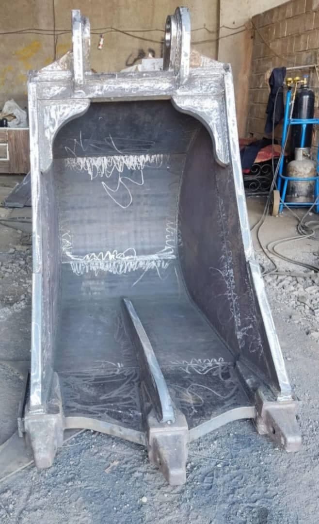 آهنگری و ثابت تراشی ماشین آلات جهان گستر در همدان