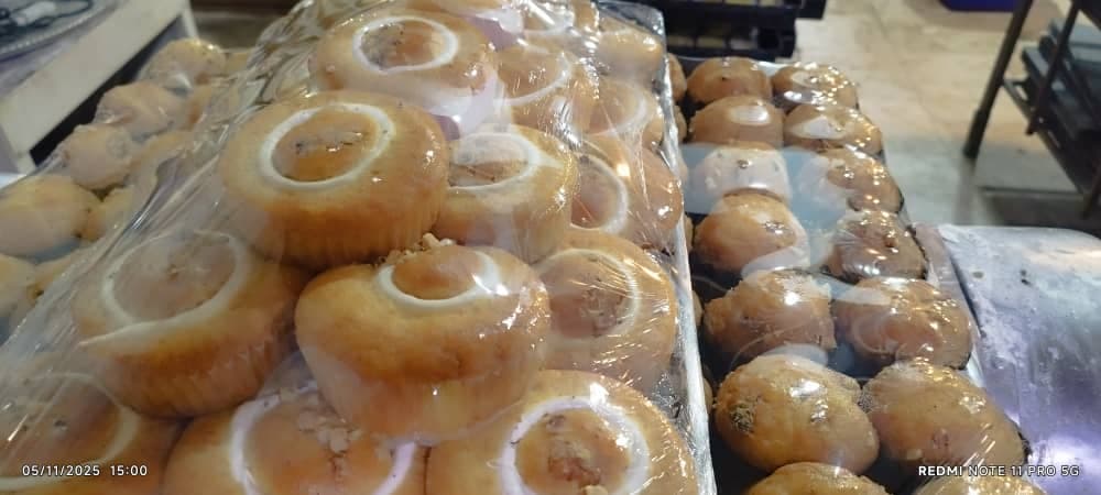 تولید و فروش کیک دانش آموزی و کیک صبحانه نوری نیا در کرمانشاه