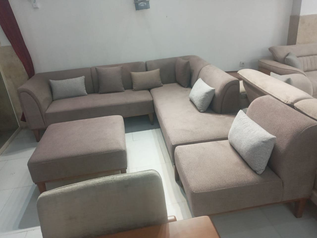 تولید و تعمیر مبل آرین در نور