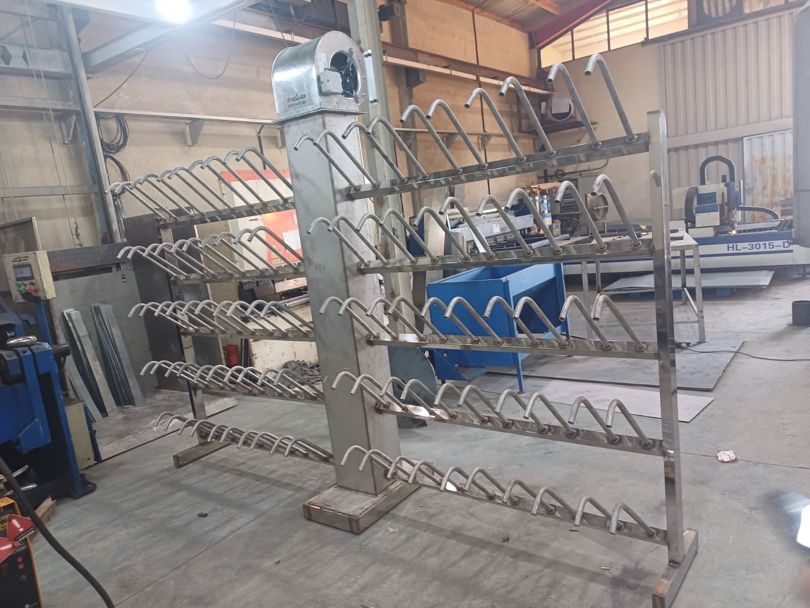 خدمات برش لیزر فلزات و نورد ورق محمود یاری در رشت