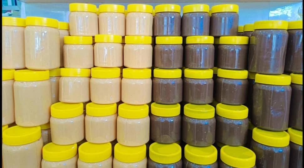 بستنی فروشی و حلوا سازی حاج محمدعلی رزاقی در کرمان