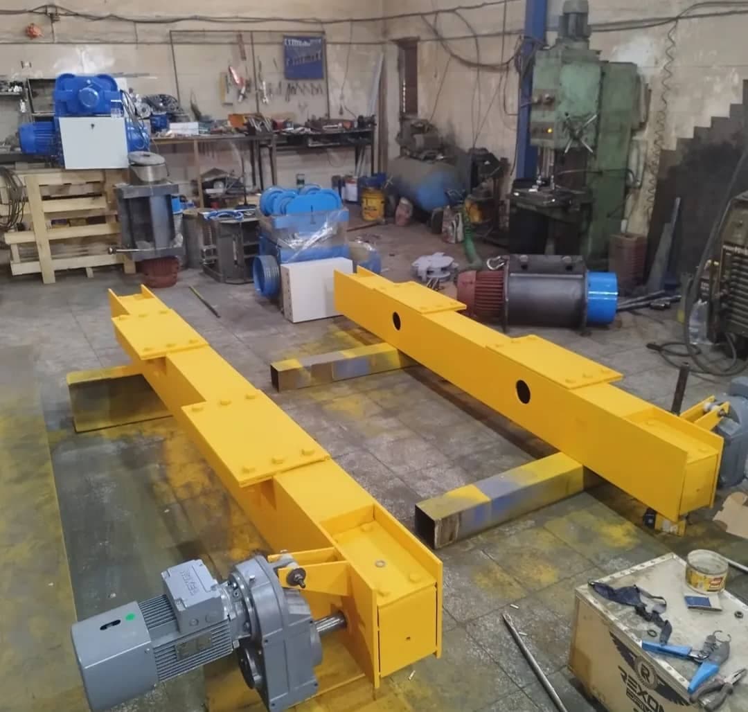 ساخت و فروش جرثقیل سقفی اوجان صنعت در تبریز