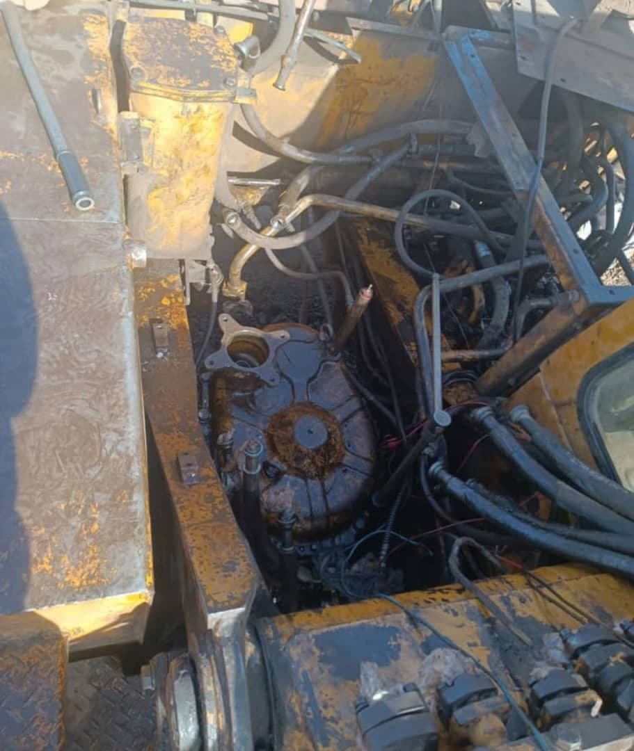 تعمیرات بیل مکانیکی و لودر کرمان هیدرولیک اقبالی در کرمان