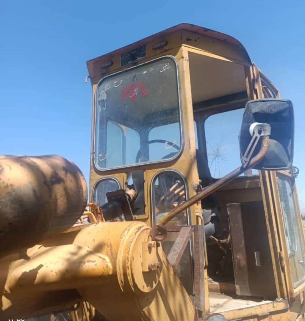 تعمیرات بیل مکانیکی و لودر کرمان هیدرولیک اقبالی در کرمان