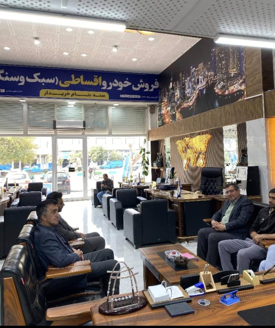 فروش اقساطی خودروهای ایرانی خارجی و کشنده مزگین خودرو در آزادشهر