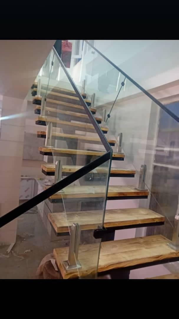 خدمات شیشه سکوریت و پنجره دوجداره یزدان در پرند