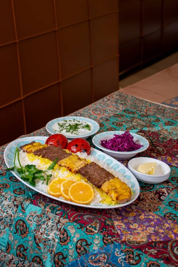 کبابسرای زیبا سرا در بستان آباد