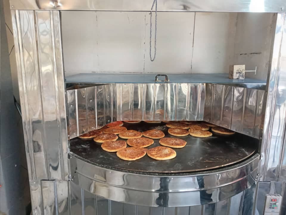 طراحی و تولید دستگاه های متنوع نانوایی و پیتزا نانکار در همدان