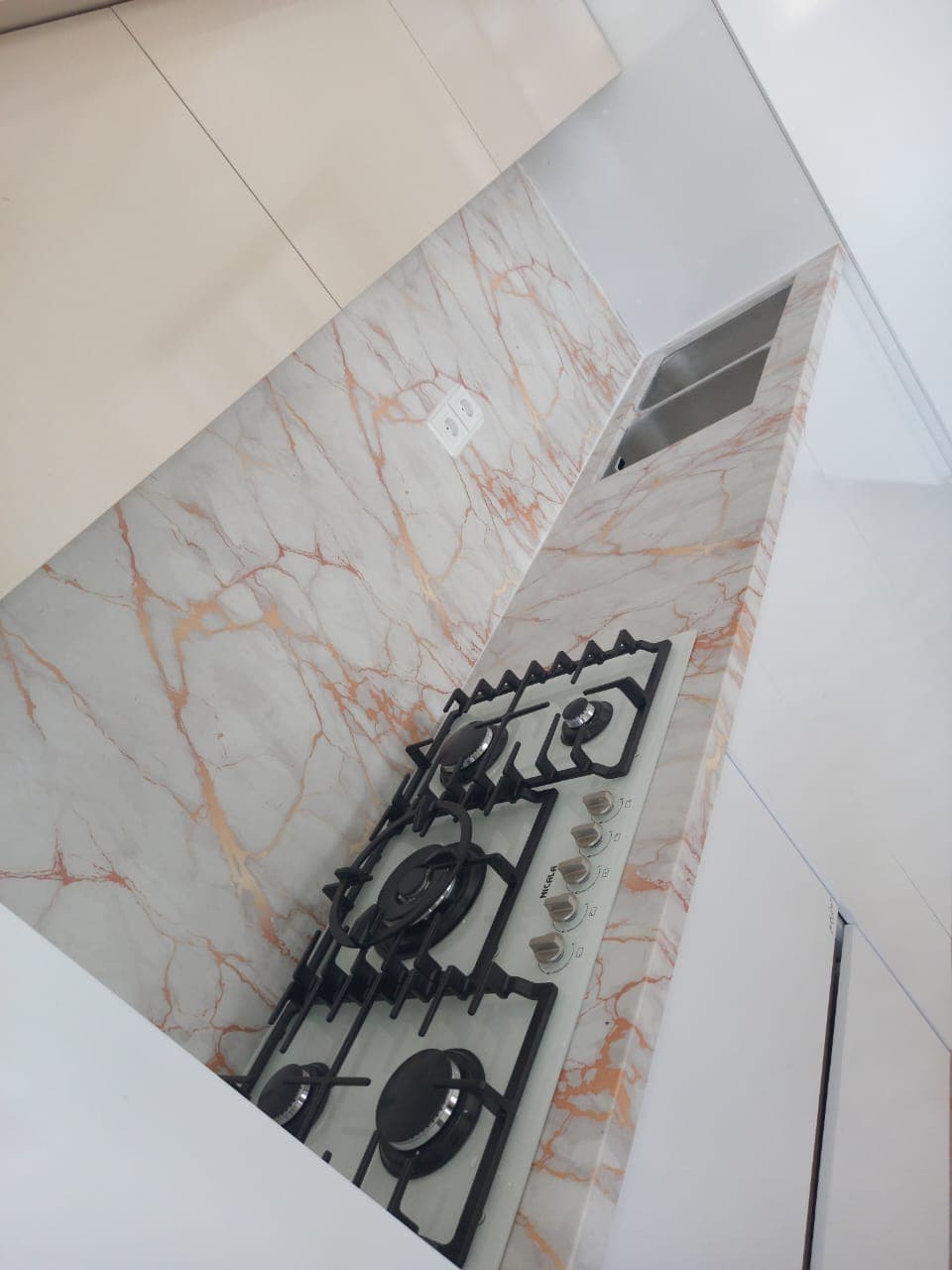 گروه تولیدی سینک گرانیتی و صفحه کابینت گرانکس در مشهد