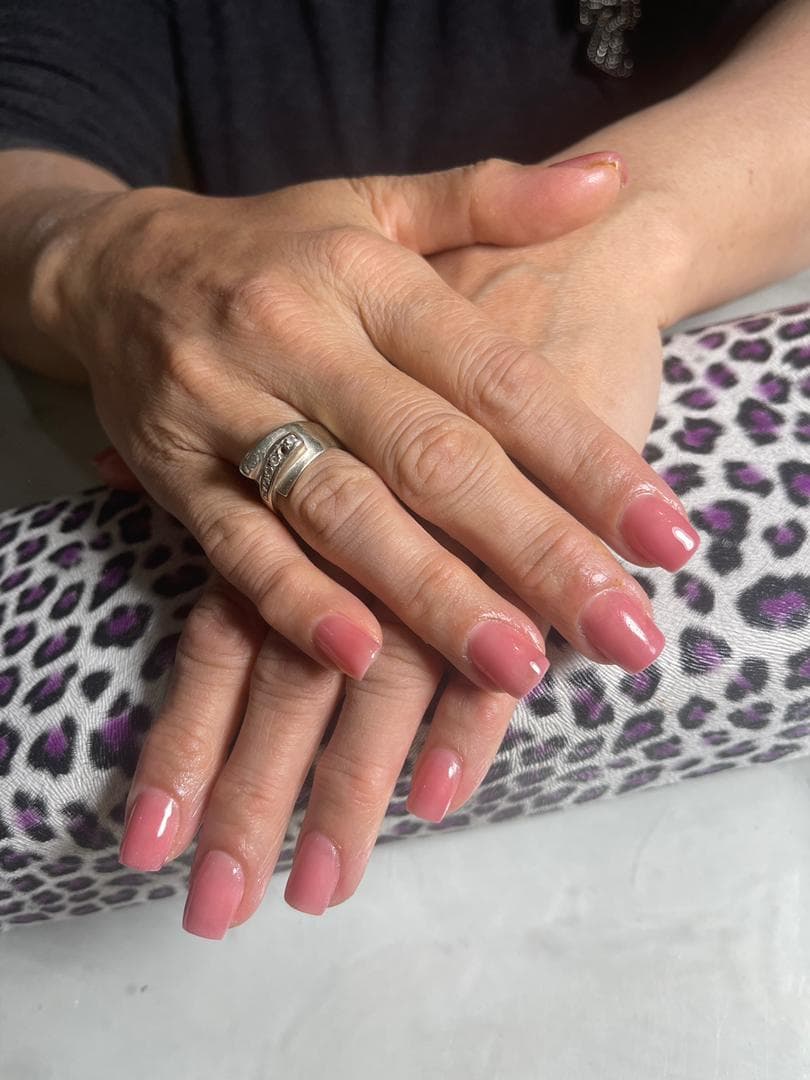 خدمات تخصصی ناخن هانیه در تهران