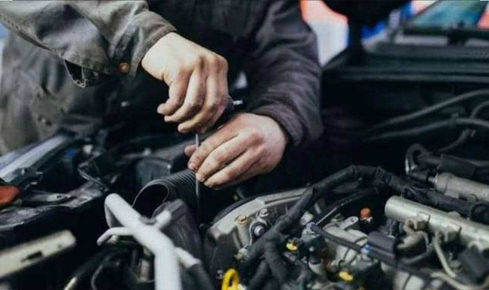 خدمات برق خودرو سیار به مدیریت مهندس بازرگان در جزیره کیش