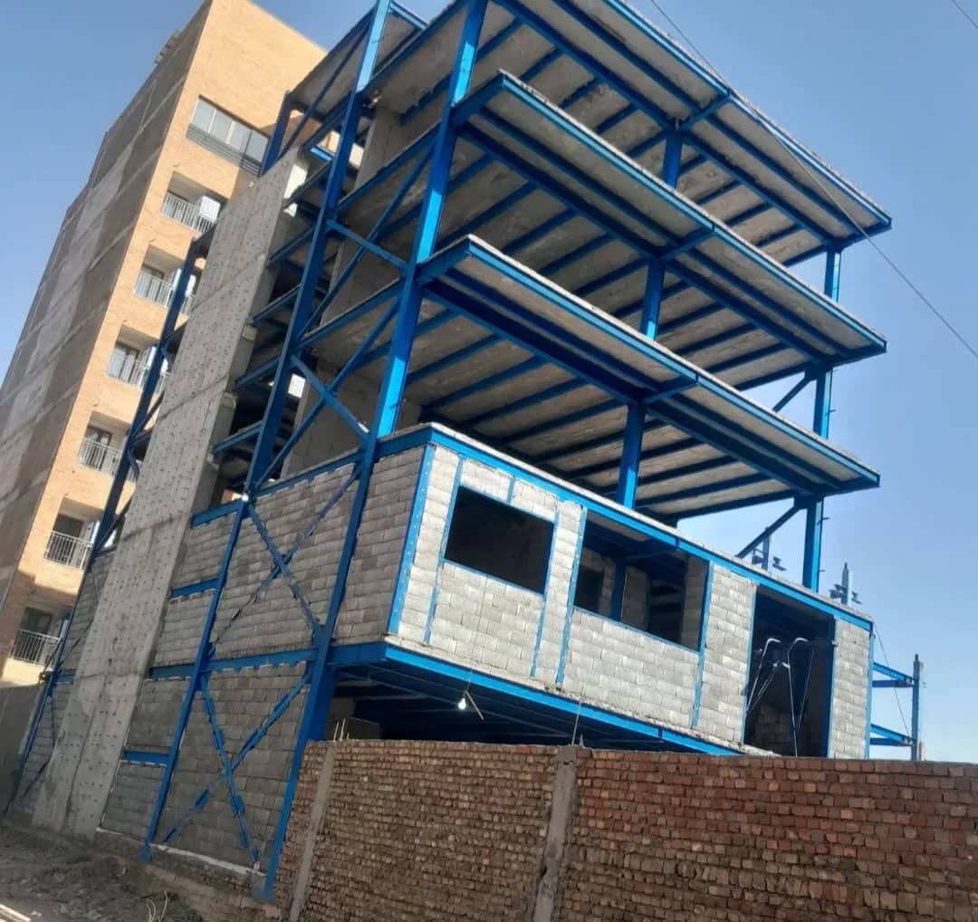 ساخت و نصب سازه های اسکلت فلزی و سوله های صنعتی رضایی در کرمان