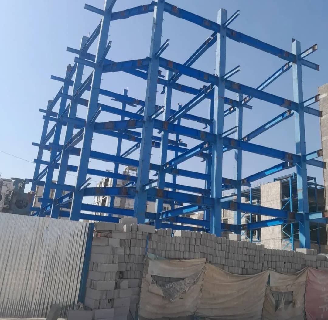 ساخت و نصب سازه های اسکلت فلزی و سوله های صنعتی رضایی در کرمان