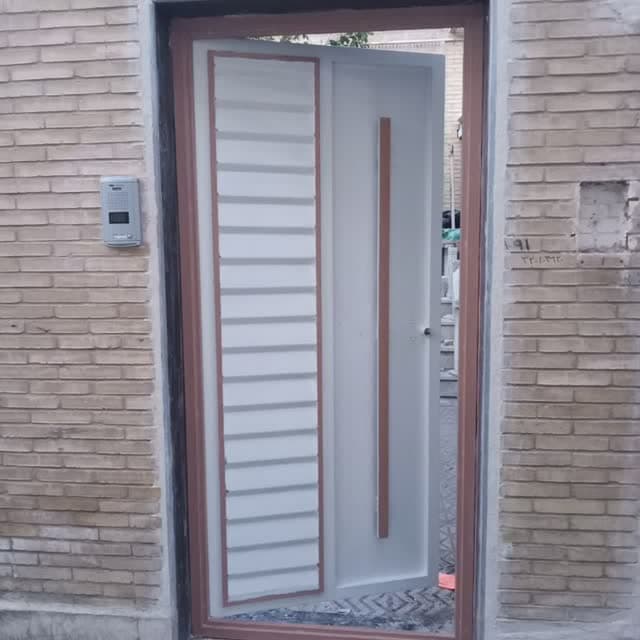 پیمانکاری نقاشی ساختمان مرشدی در یزد