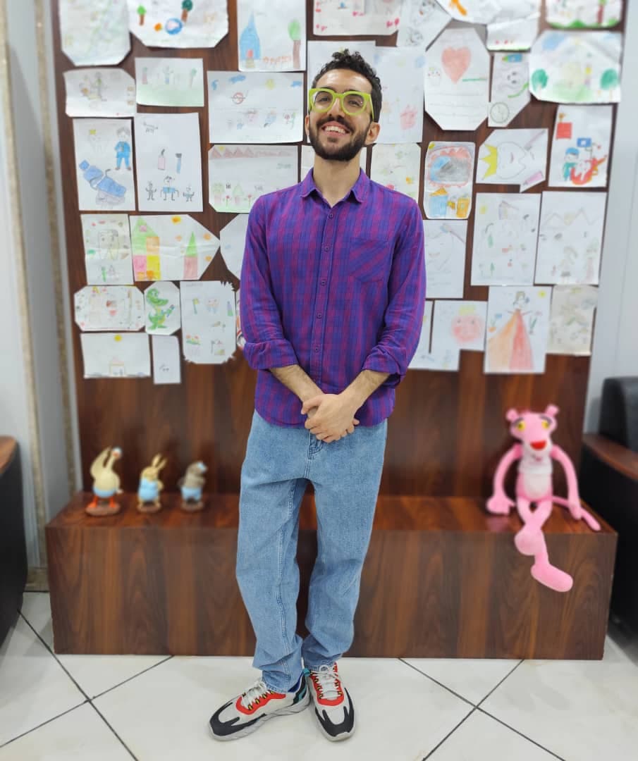 دندانپزشک کودکان دکتر سادات شریفی در شیراز