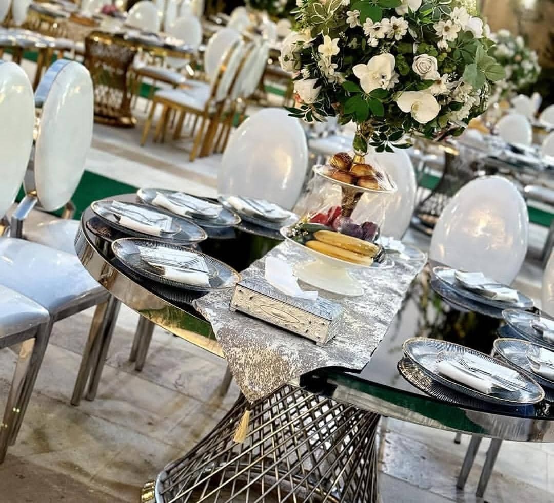 شرکت خدمات نظافتی کارنوماکان به مدیریت شیرانی در اصفهان