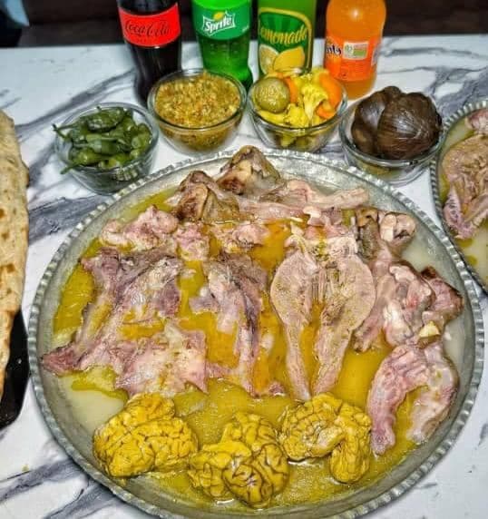 کله پزی کوهسار به مدیریت سیدحسین کاظمی در اصفهان