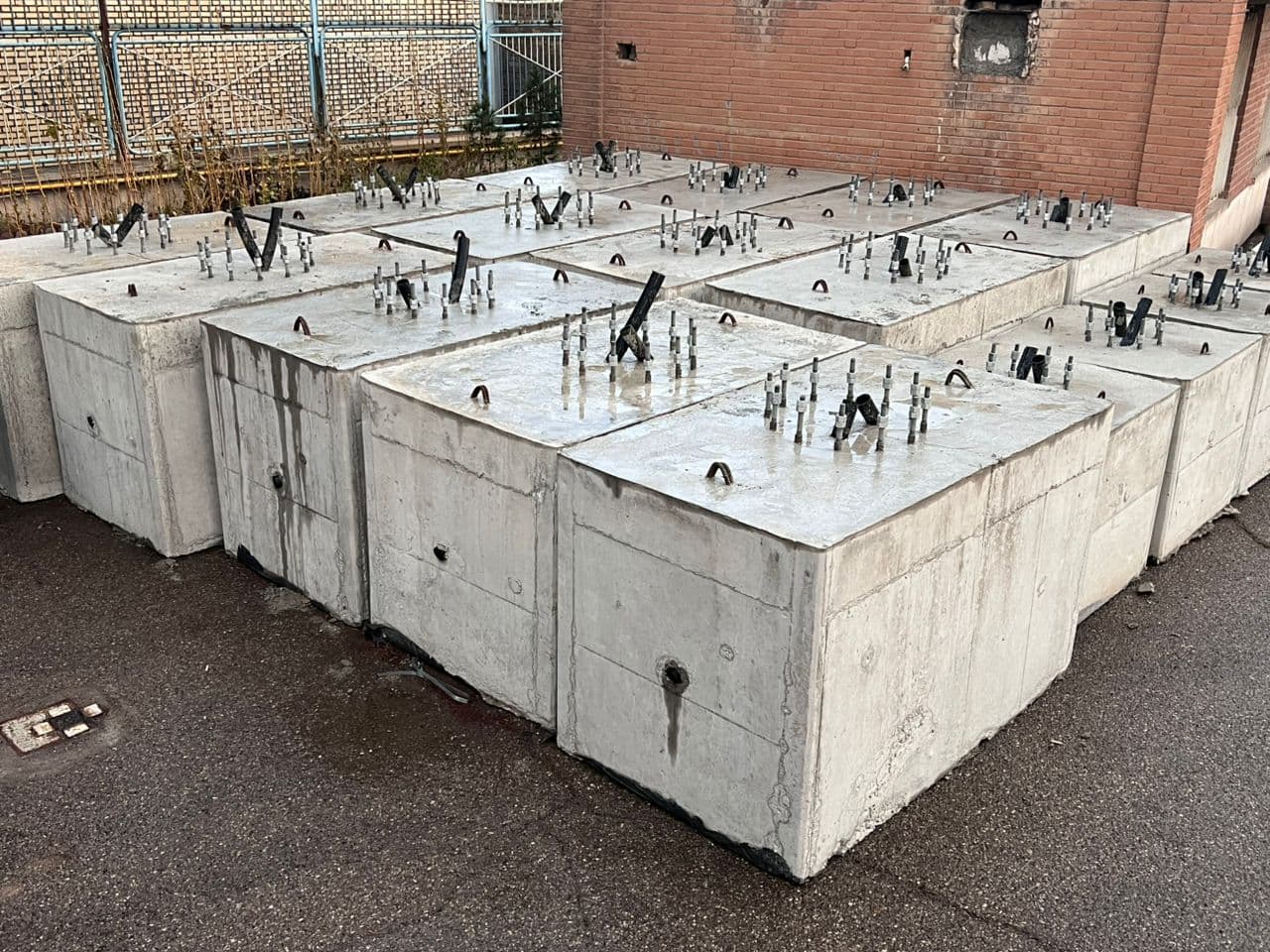 توليد و فروش انکربولت صنعتی و ساختمانی ارکان پایه فولاد ستبر در تهران