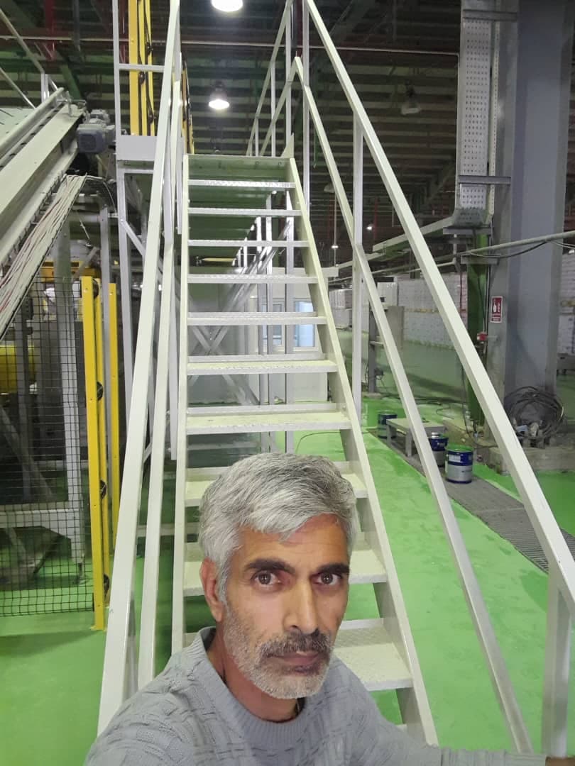 اجرای کفپوش اپوکسی صنعتی آنتی استاتیک آنتی باکتریال زارع در شیراز