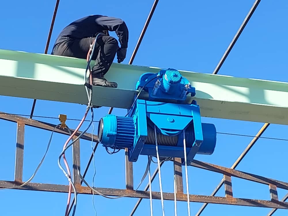 ساخت و نصب جرثقیل سقفی کیان صنعت شرق در بیرجند