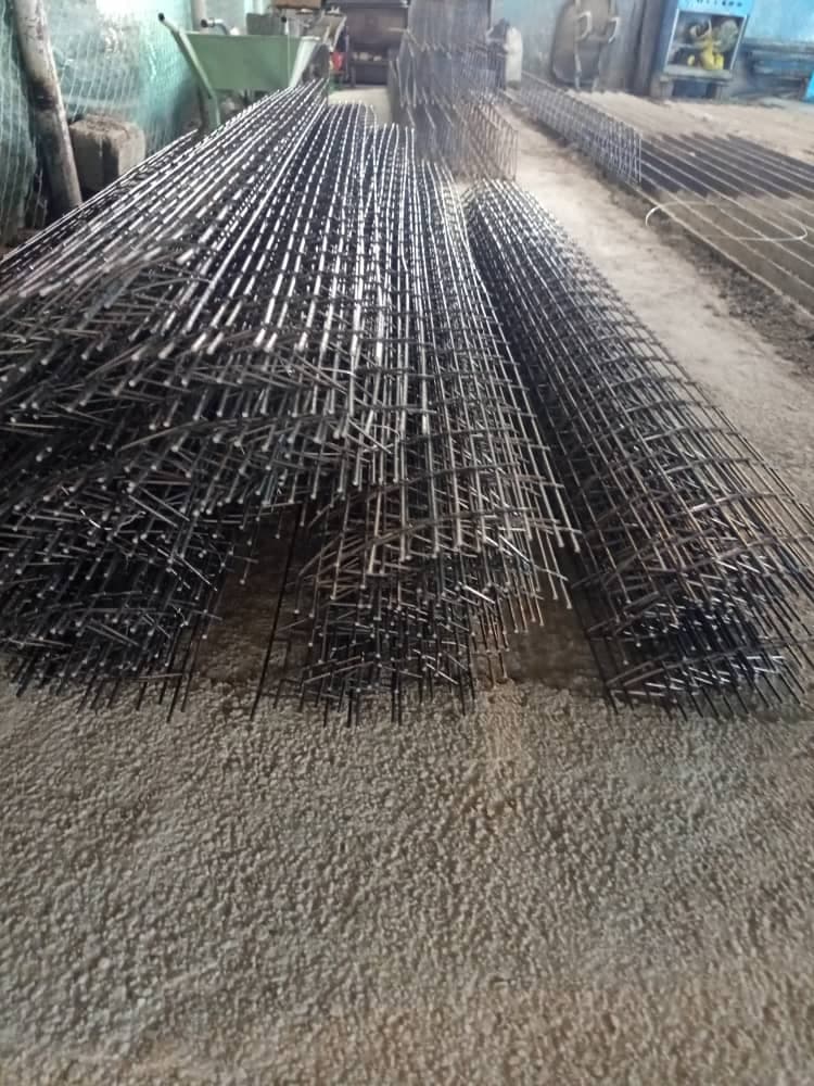 تولید پایه بتنی انگور و فنس کارگاه یعقوبی در بجنورد