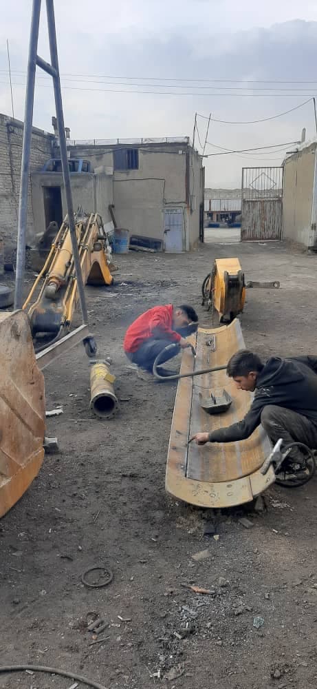 آهنگری و ثابت تراشی ماشین آلات جهان گستر در همدان