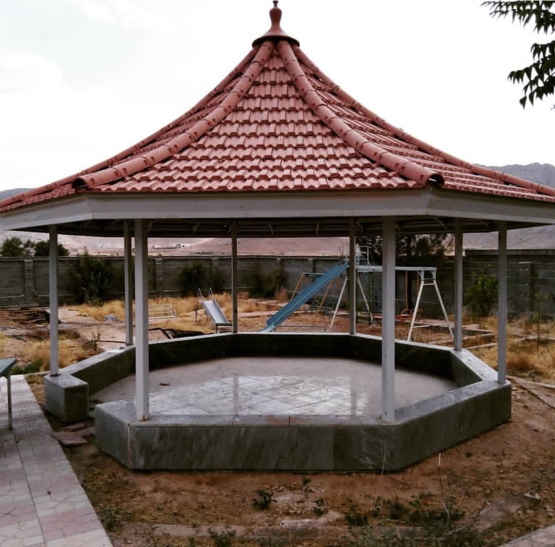 ساخت کلبه سوئیسی تک دکور سازان بهمئی در شیراز