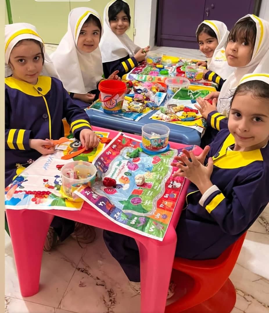 مجتمع آموزشی غیردولتی اباصالح فاطمیه در پاکدشت