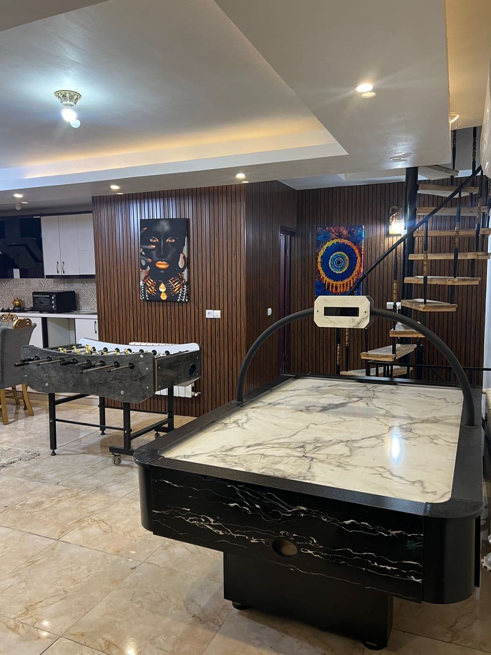 اجاره روزانه ویلا استخردار رو به دریا رضوانی در ساحل بابلسر