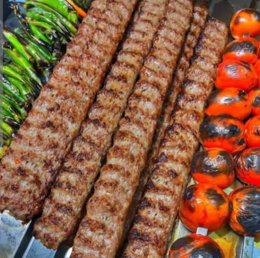 رستوران کبابی عمو فرهاد در حسن آباد تهران