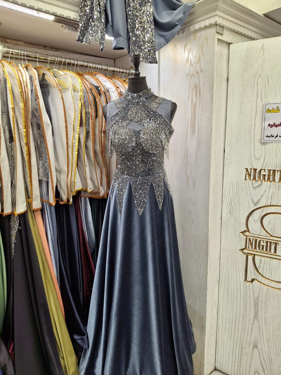 مزون لباس مجلسی فروشگاه بانو در مشهد