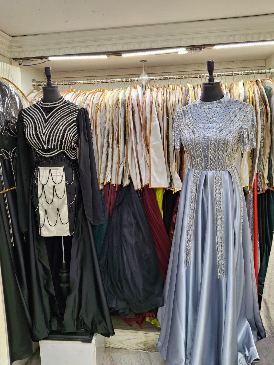 مزون لباس مجلسی فروشگاه بانو در مشهد