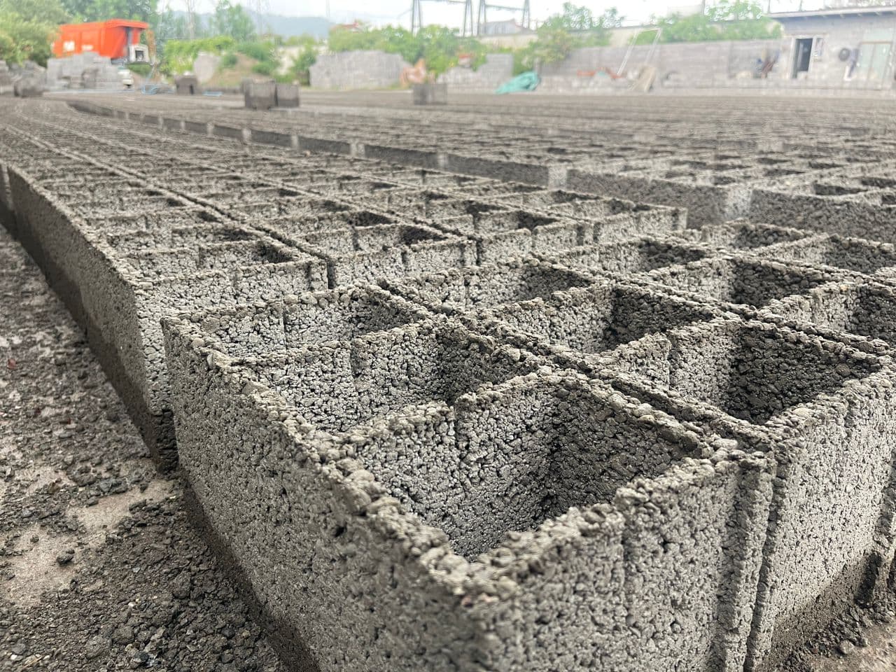 مصالح ساختمانی حسین پور در بلوار دیلمان لاهیجان