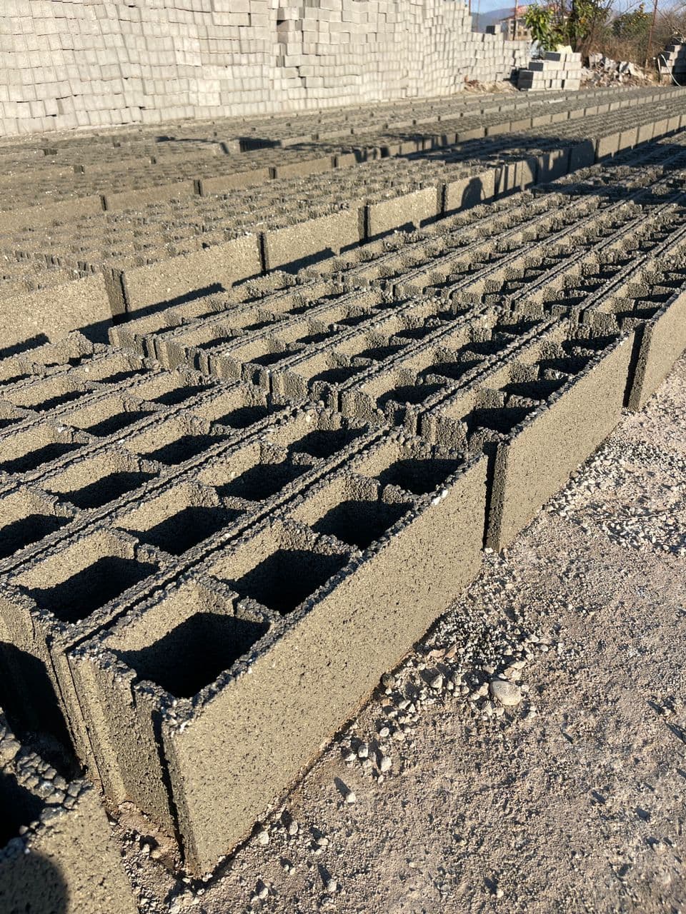 مصالح ساختمانی حسین پور در بلوار دیلمان لاهیجان