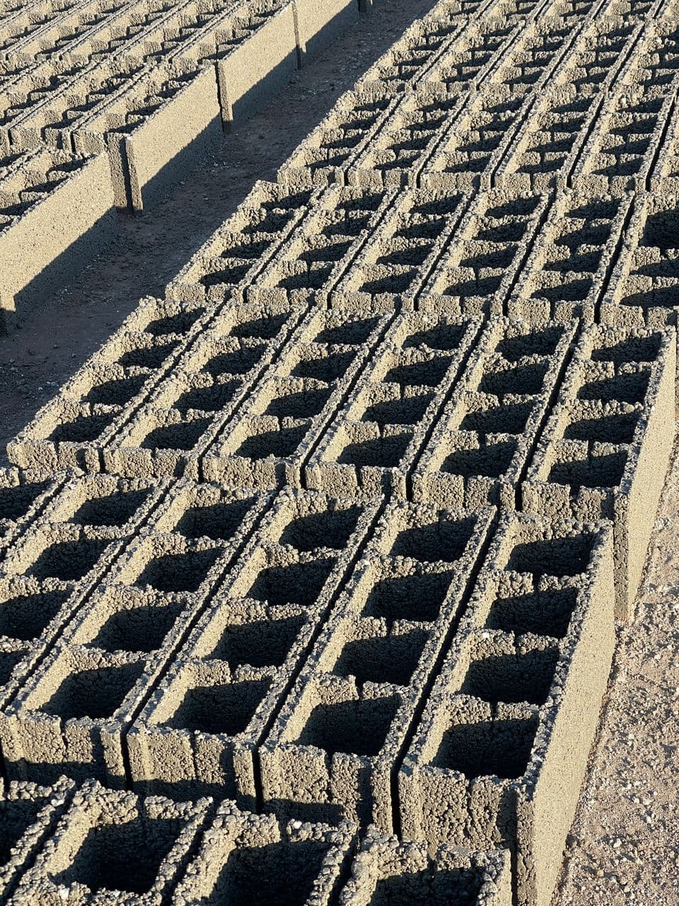 مصالح ساختمانی حسین پور در بلوار دیلمان لاهیجان