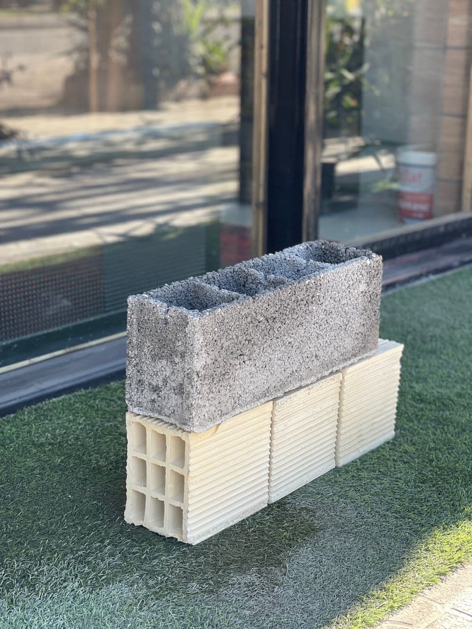 مصالح ساختمانی حسین پور در بلوار دیلمان لاهیجان