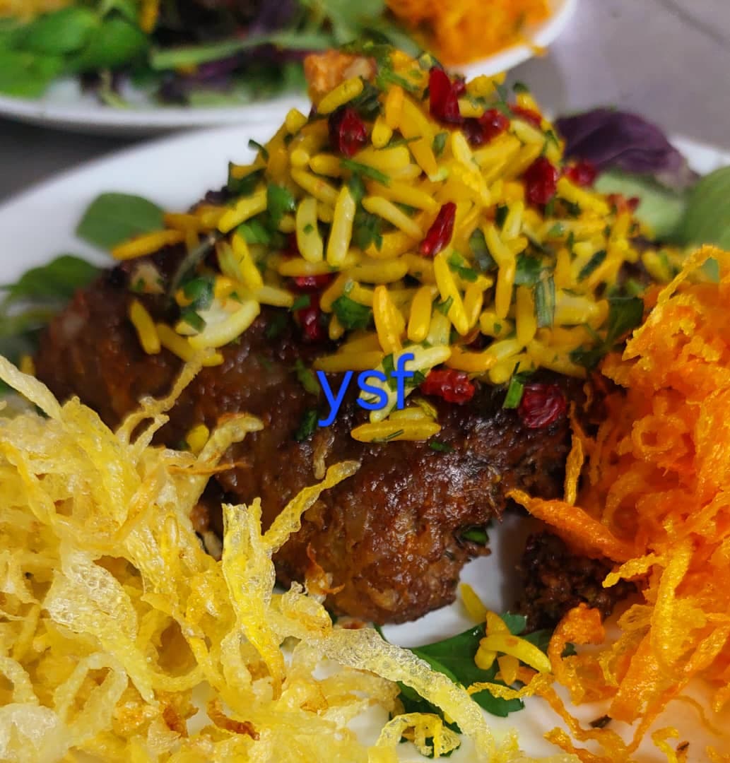 رستوران بین المللی دوقلوها در سربندر امام خمینی