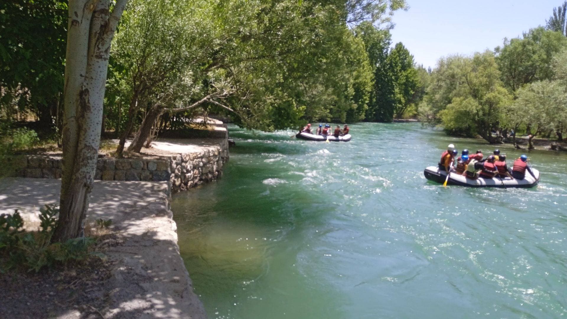 اجاره روزانه و هفتگی ویلا و سوئیت ماهان در سامان