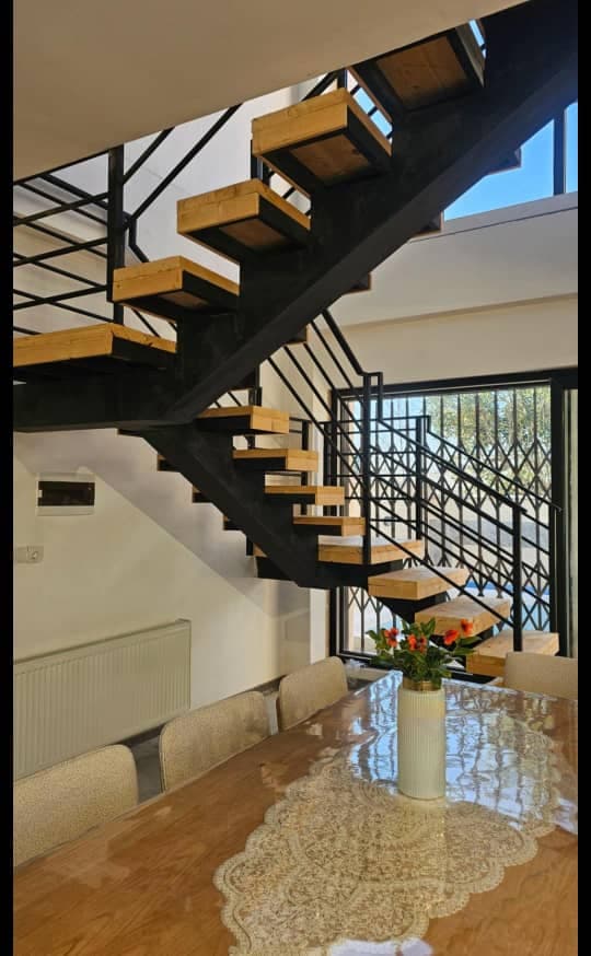 تولیدی پله گرد و پله معلق آهنکار در لنگرود