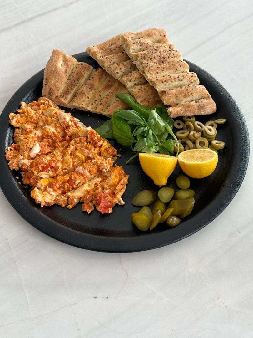 کافه بیکری 963 در جاده رویان به نوشهر