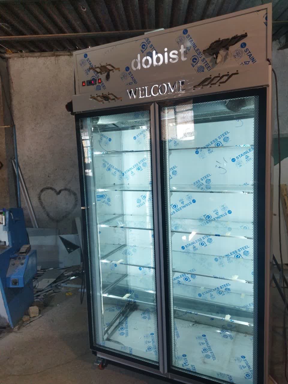 تولید کننده یخچال و فریزر صنعتی dobist در نیشابور